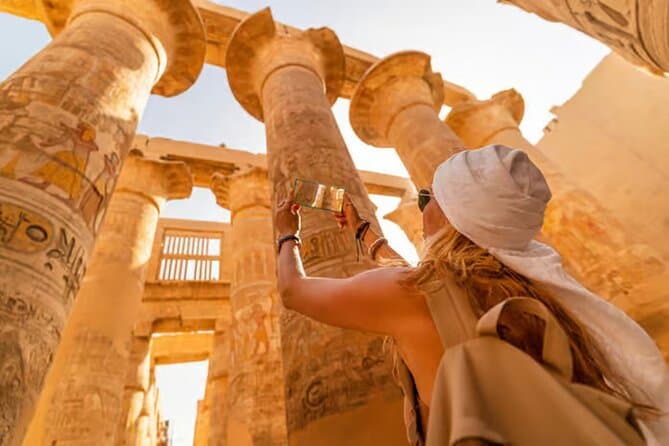 Luxor Full-Day Guided Tour: East and West Banks Deluxe Experience