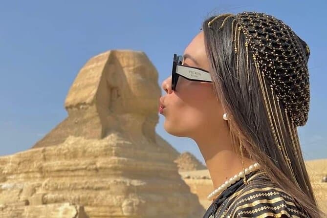 Explore Pyramids & GEM museum with private Egyptologist guide