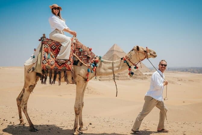 Private Giza Pyramids & Sphinx Tour with Panoramic View