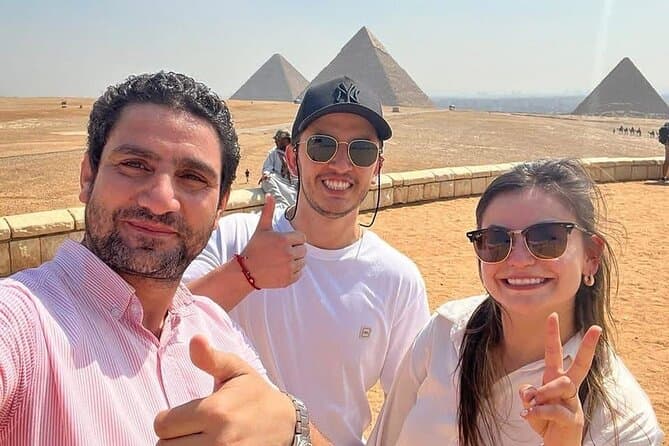Private Giza Pyramids, Great Sphinx, Saqqara & Dahshur Day Tour