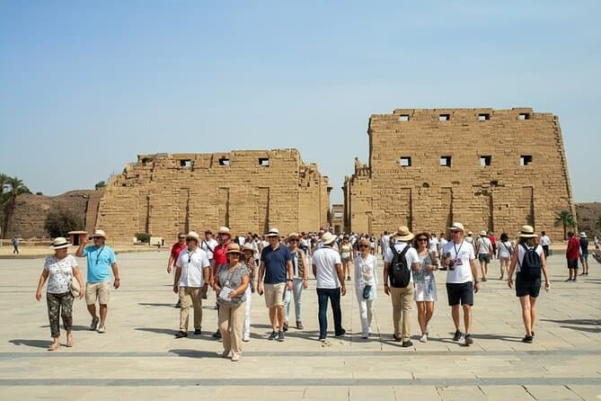 Full Day East and West Bank of Luxor Temples, Tombs