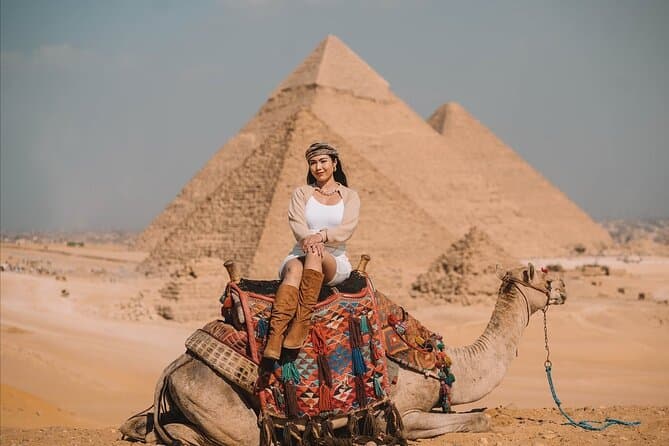 Full-Day trip Cairo: Giza Pyramids, Sphinx, Memphis and Sakkara