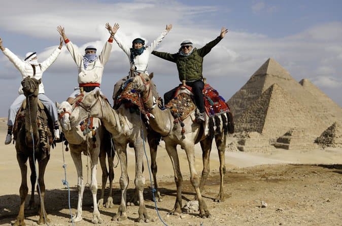 Half Day Tour Giza Pyramids & Sphinx, Camel Ride & Lunch.