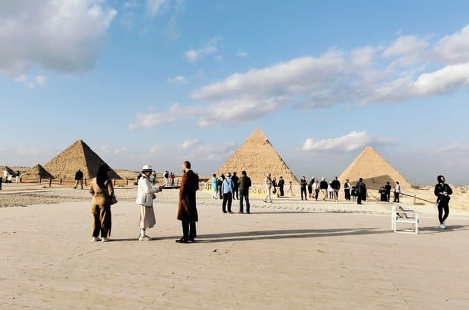 Private Sunrise Pyramids Tour with Expert Storytelling Guide
