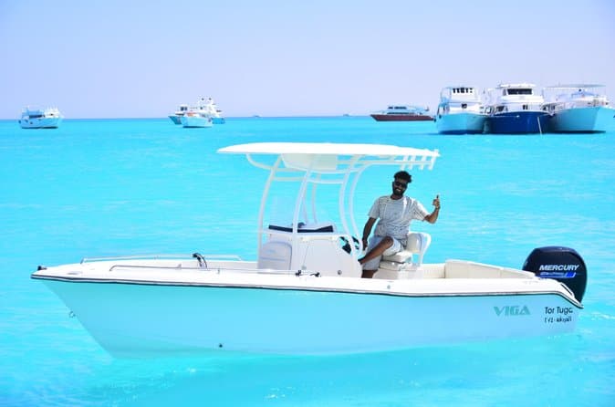 Private Speedboat Trip and Snorkeling in Hurghada
