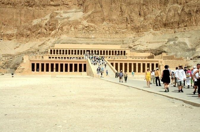 Private Day tour: Valley of Kings, Hatshepsut Temple & Memnon