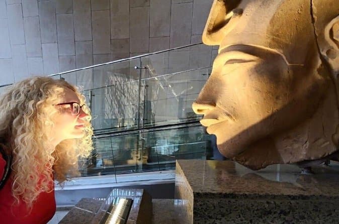 Cairo VIP Tour: Pyramids, Sphinx, Grand Egyptian Museum & Bazaar