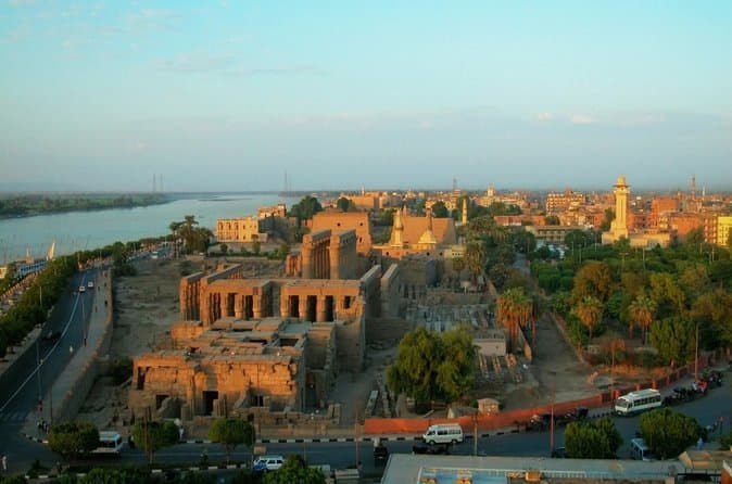 Private Half Day Luxor East Bank Tour:Karnak Temple &Luxor Temple