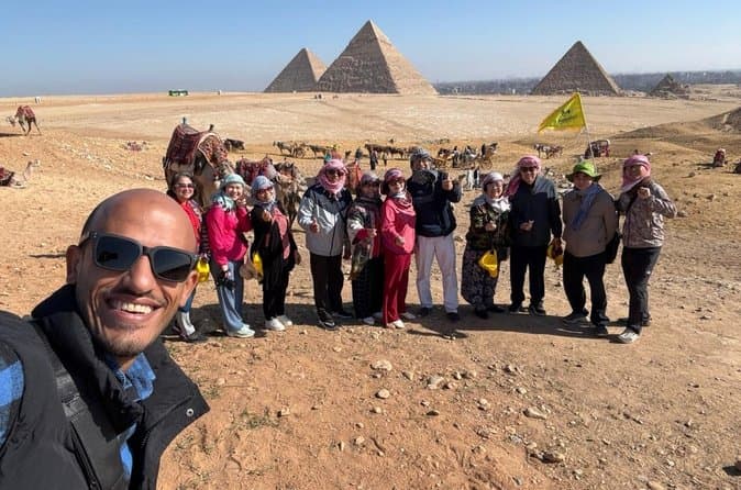 Private Giza Pyramids Tour with Egyptologist Guide