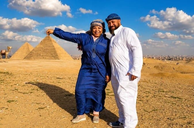 Private Airport Transfer to the Pyramids of Giza