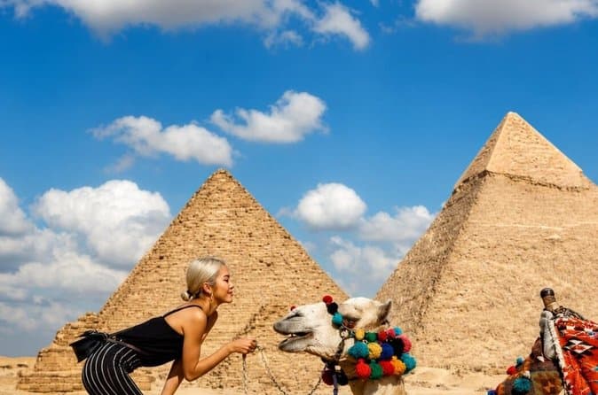 Budget-Friendly Giza Pyramids & Sphinx Tour