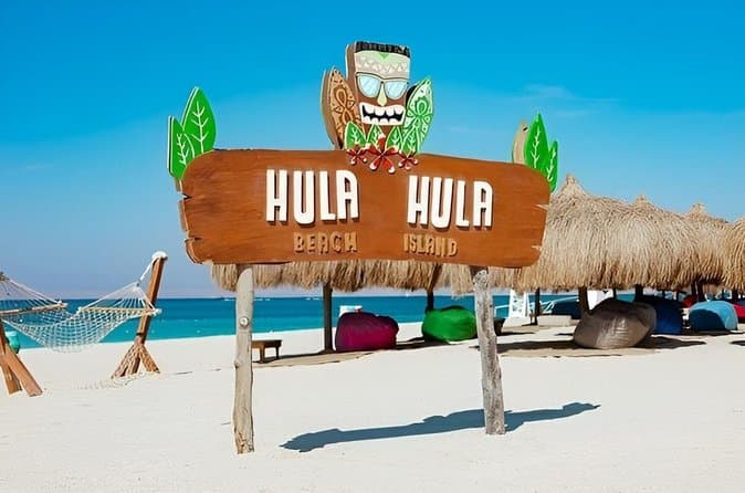 VIP Hula Hula Island Boat Trip and Snorkeling from Hurghada