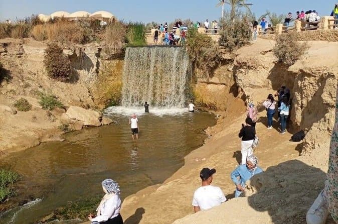Fayoum, Wadi El Rayan Waterfalls & Whale Valley from Cairo
