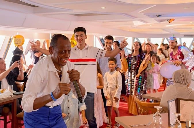 Luxury Nile Dinner Cruise in Cairo