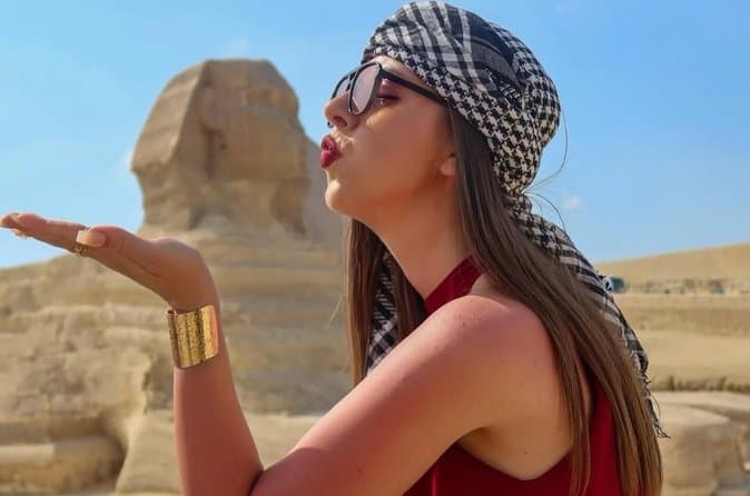 VIP All-Inclusive Giza Pyramids with Camel Ride & Lunch
