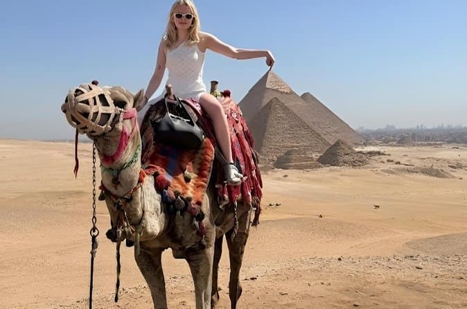 All-Inclusive Private Tour: Giza Pyramids,Sphinx,Sakkara &Memphis