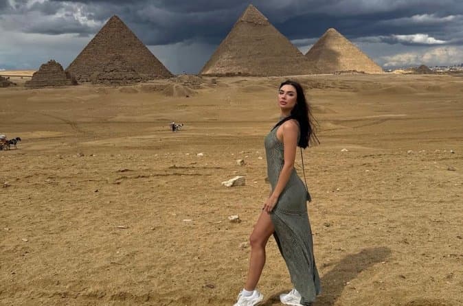 Luxury Pyramids Tour with Professional Photoshoot