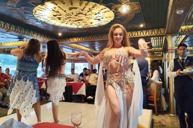 Crociera con cena e spettacolo sul Nilo al Cairo