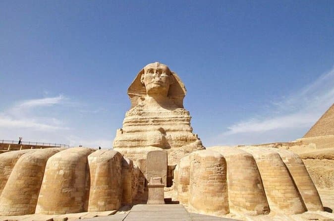 Private Giza Pyramids, NMEC and Khan El Khalili Tour with Lunch