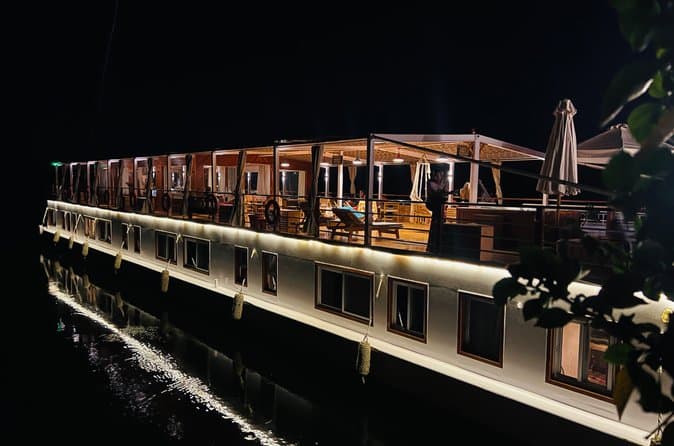 4 Day Dahabiya Cruise from Aswan to Luxor with Private Excursions