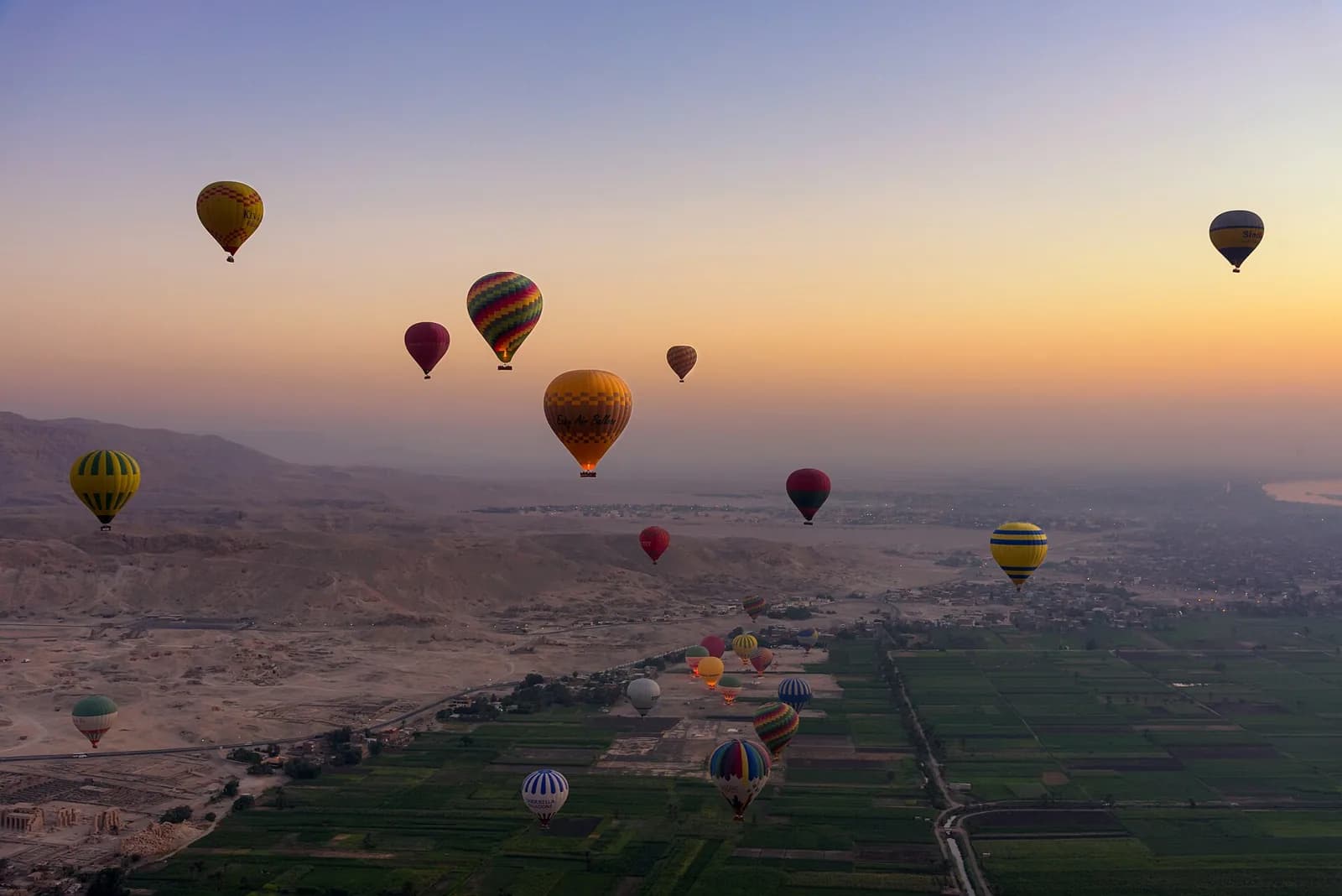مصر في أبريل: دفء الربيع قبل حرارة الصيف (2026)