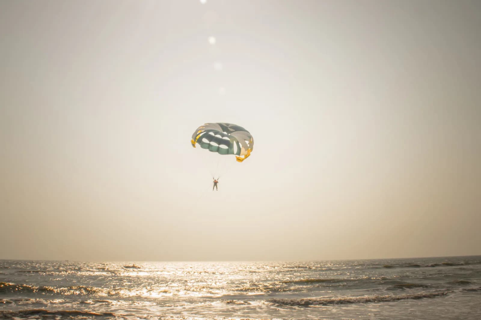 沙姆沙伊赫·海湾高空滑翔伞