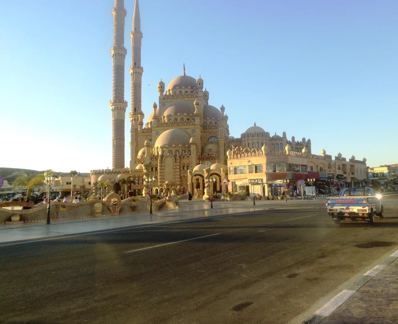 Sharm el Sheikh Areas and Nightlife Guide (2026)
