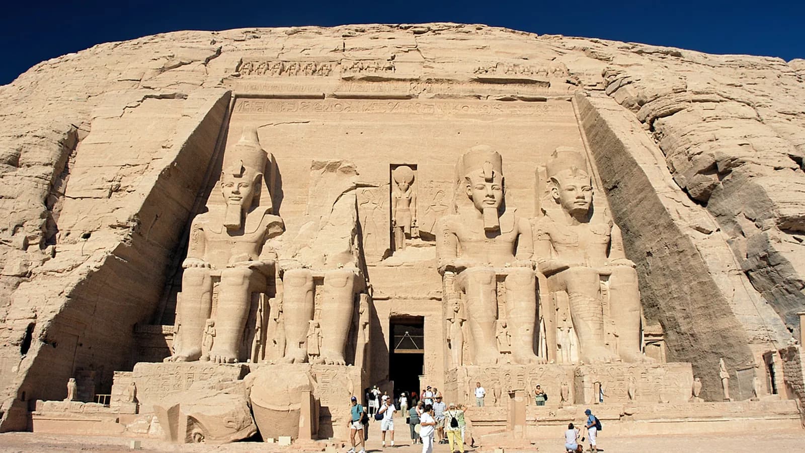 Egypt in April: Spring Warmth Before the Summer Heat (2026)