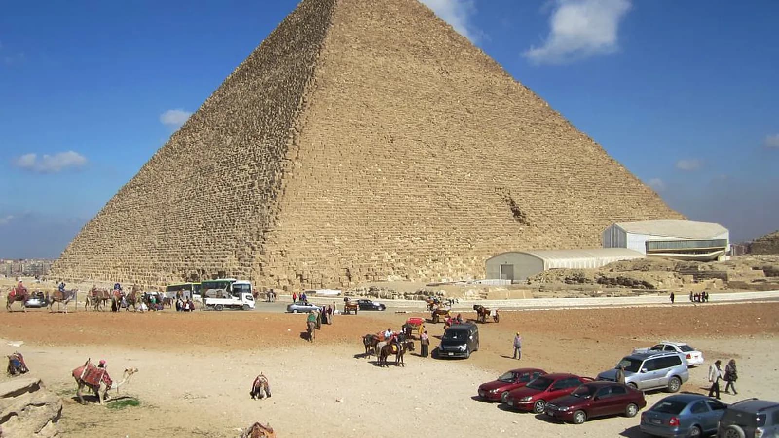 Common Egypt Scams and How to Avoid Them (2026)