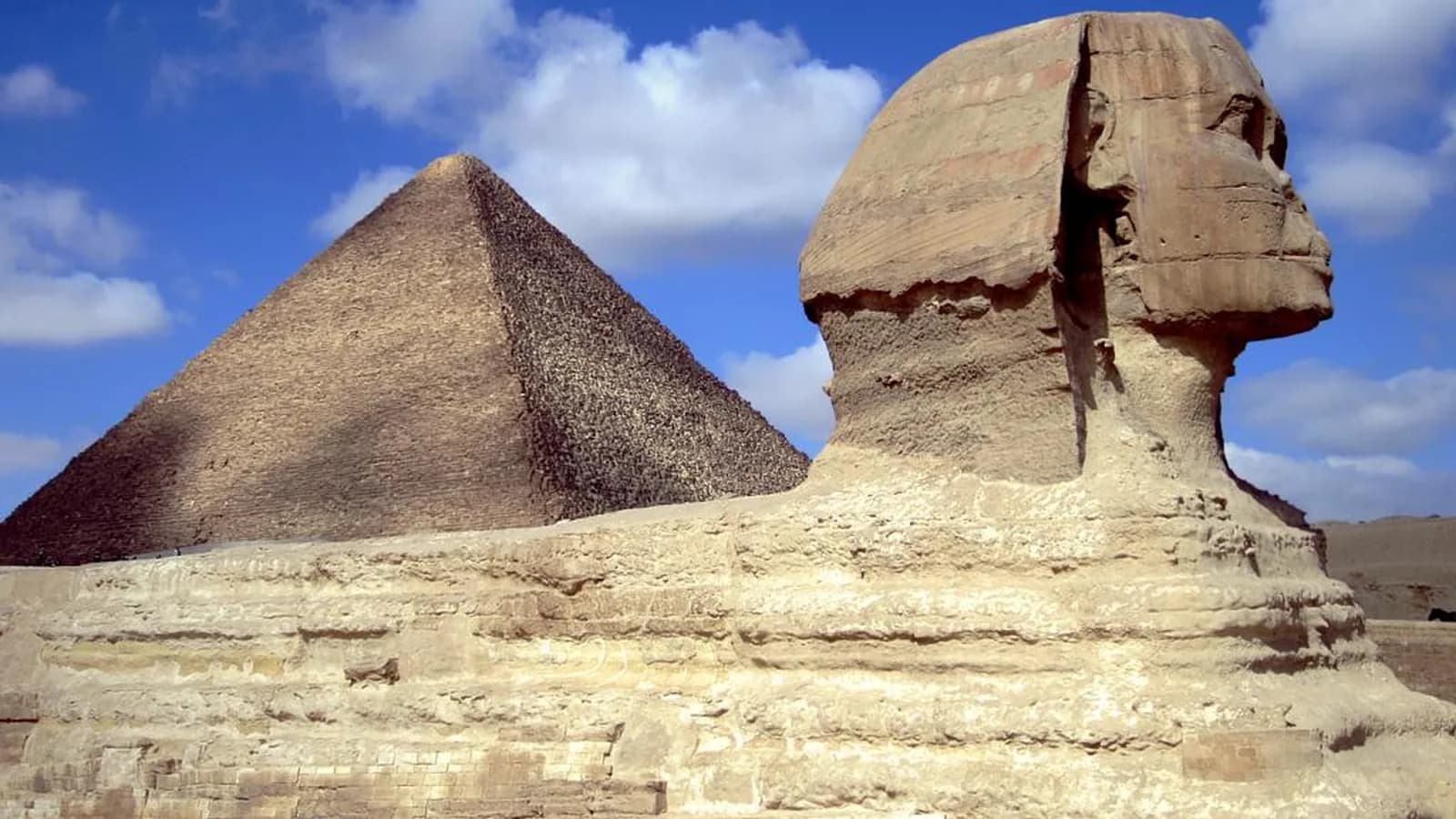 Egypt SIM Card & eSIM Guide (2026): Getting Data the Moment You Land