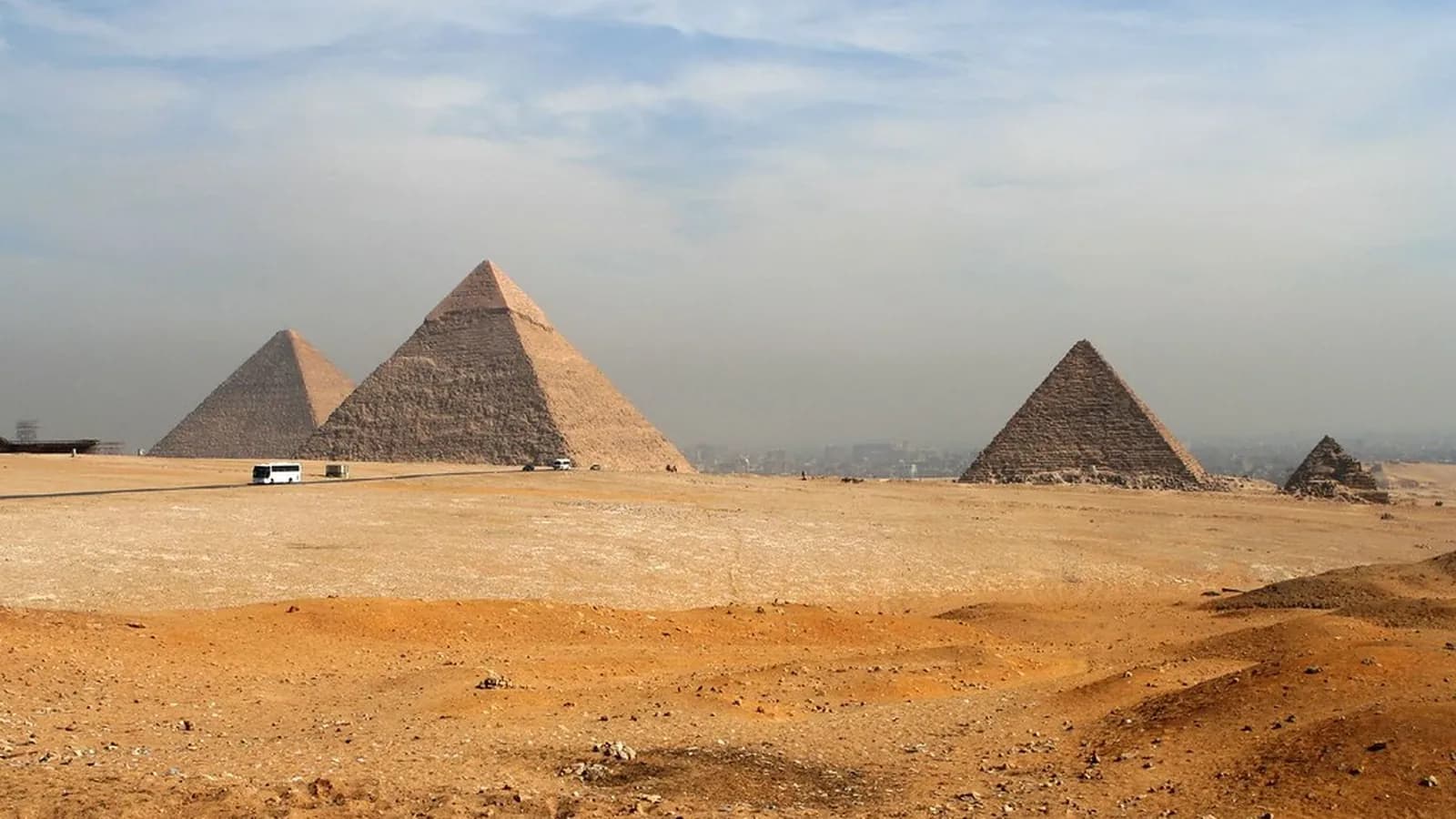 Solo Travel in Egypt: Itinerary & Safety Guide (2026)
