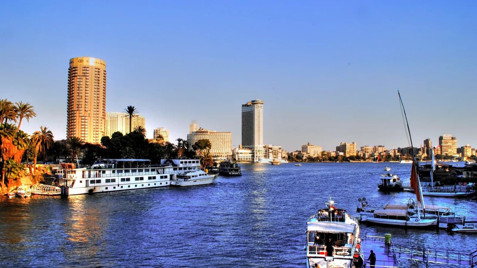 Egypt vs Dubai: How to Choose