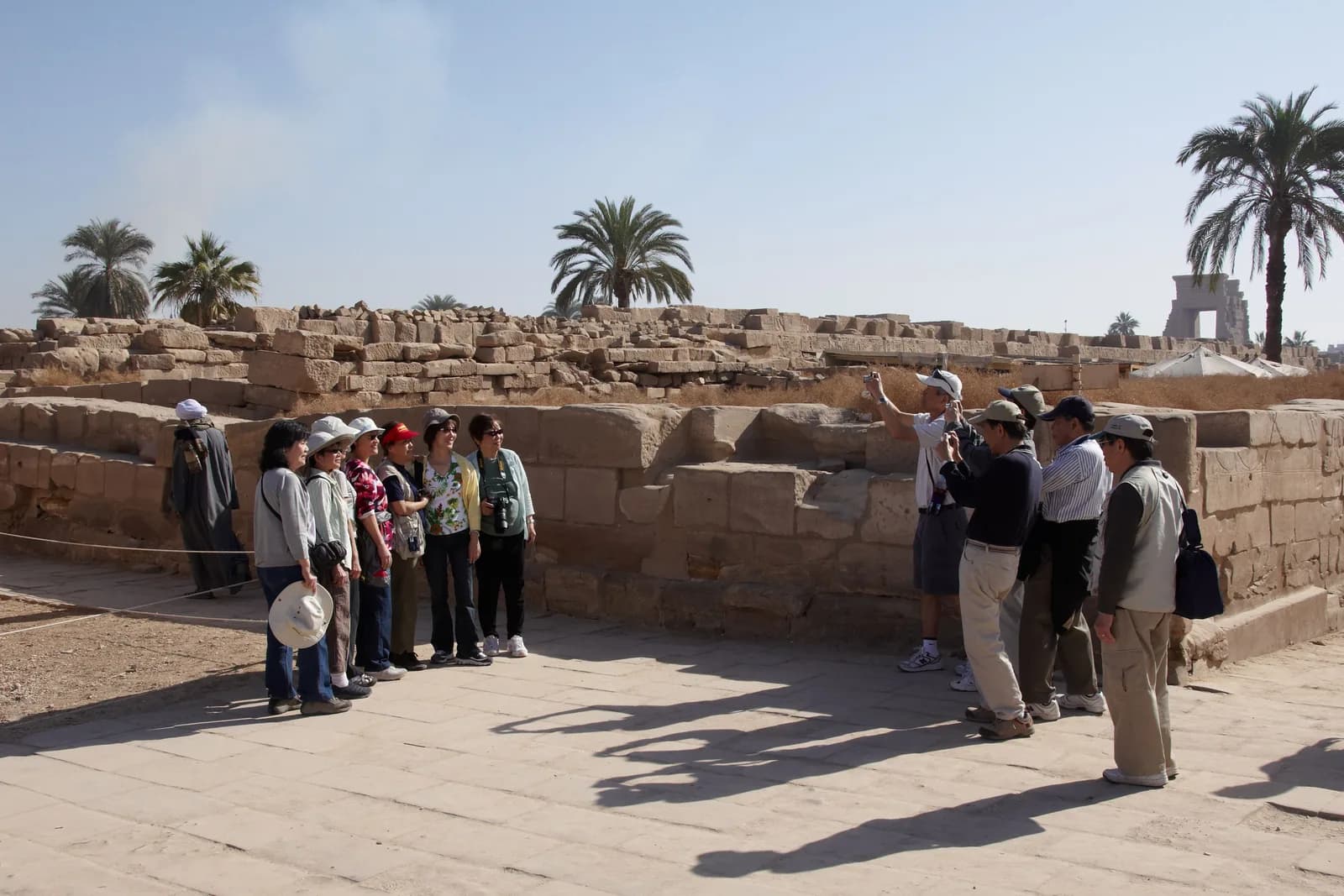How to Choose an Egypt Tour: Group vs Private (2026)