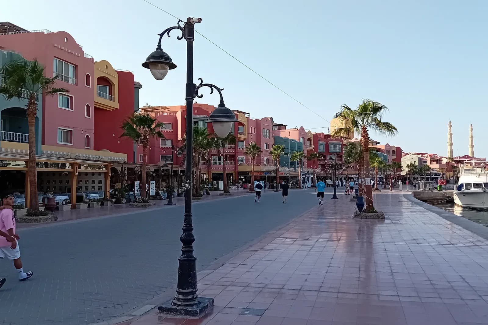 Hurghada Travel Guide 2026: Red Sea Trips, Day Tours and Tips