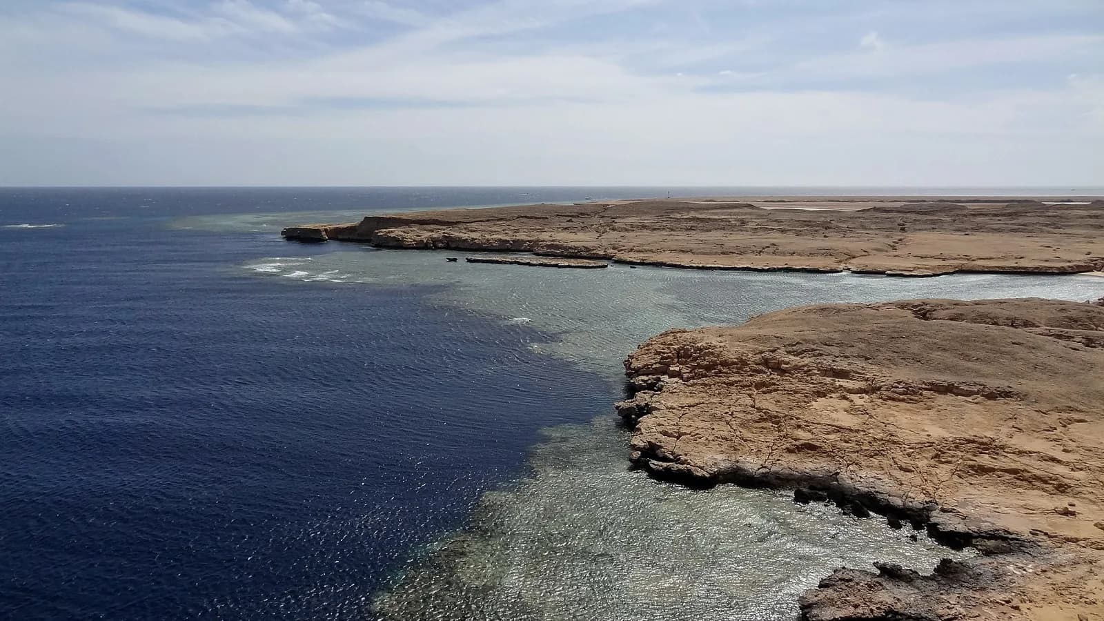 Sharm El Sheikh Travel Guide: Red Sea Reefs & Resorts (2026)