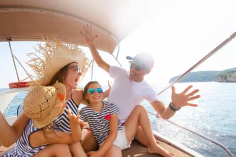 Hurghada: Short Sunset Yacht, Snorkeling Cruise & transfers
