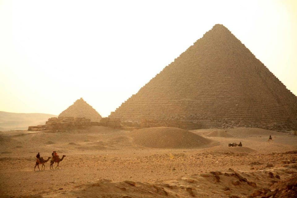 Hurghada: Cairo Highlights Day Tour with Pickup & Flight