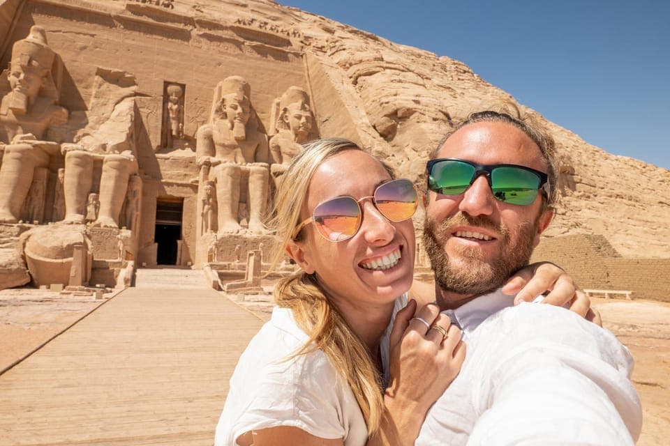 From Aswan: Abu Simbel 2-Day Private Tour with Felucca ride