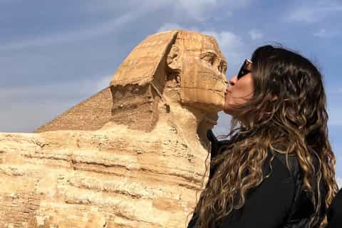 Cairo: Giza Pyramids, Sakkara Pyramid Private Tour w. Lunch