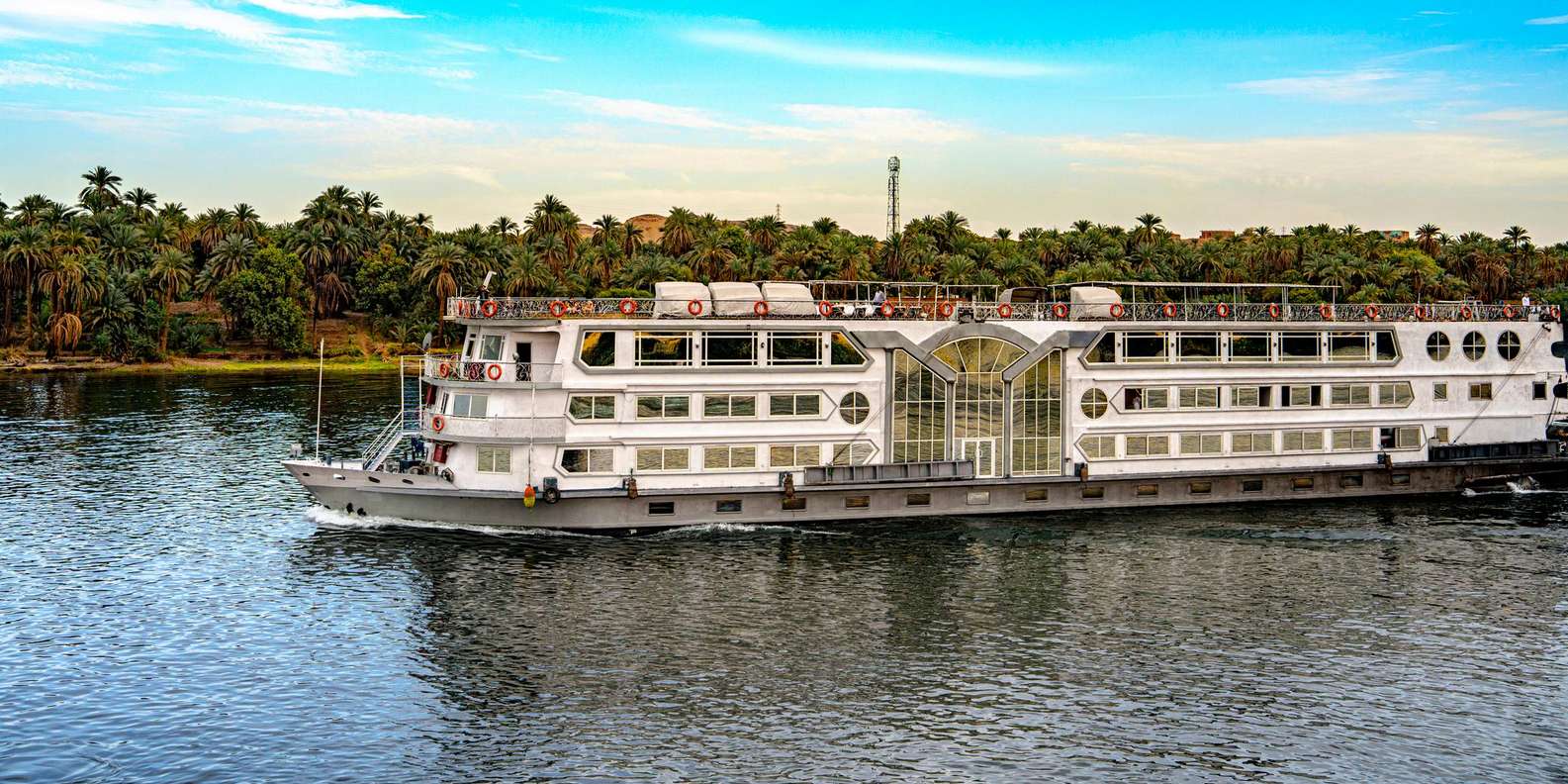 From Aswan: 4-Day Nile Cruise from Aswan to Luxor with Guide