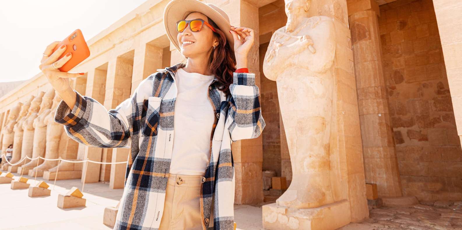 From Cairo: Luxor & Hot Air Balloon Private Trip by Plane