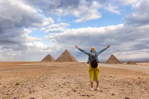 2-Day Cairo & Alexandria Tour: Pyramids, Sphinx, Catacombs
