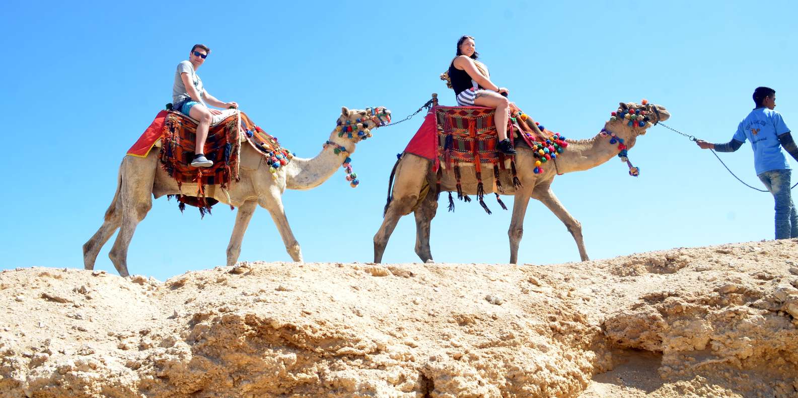 Hurghada: Sea & Desert Camel Ride w/Dinner, Show, Stargazing