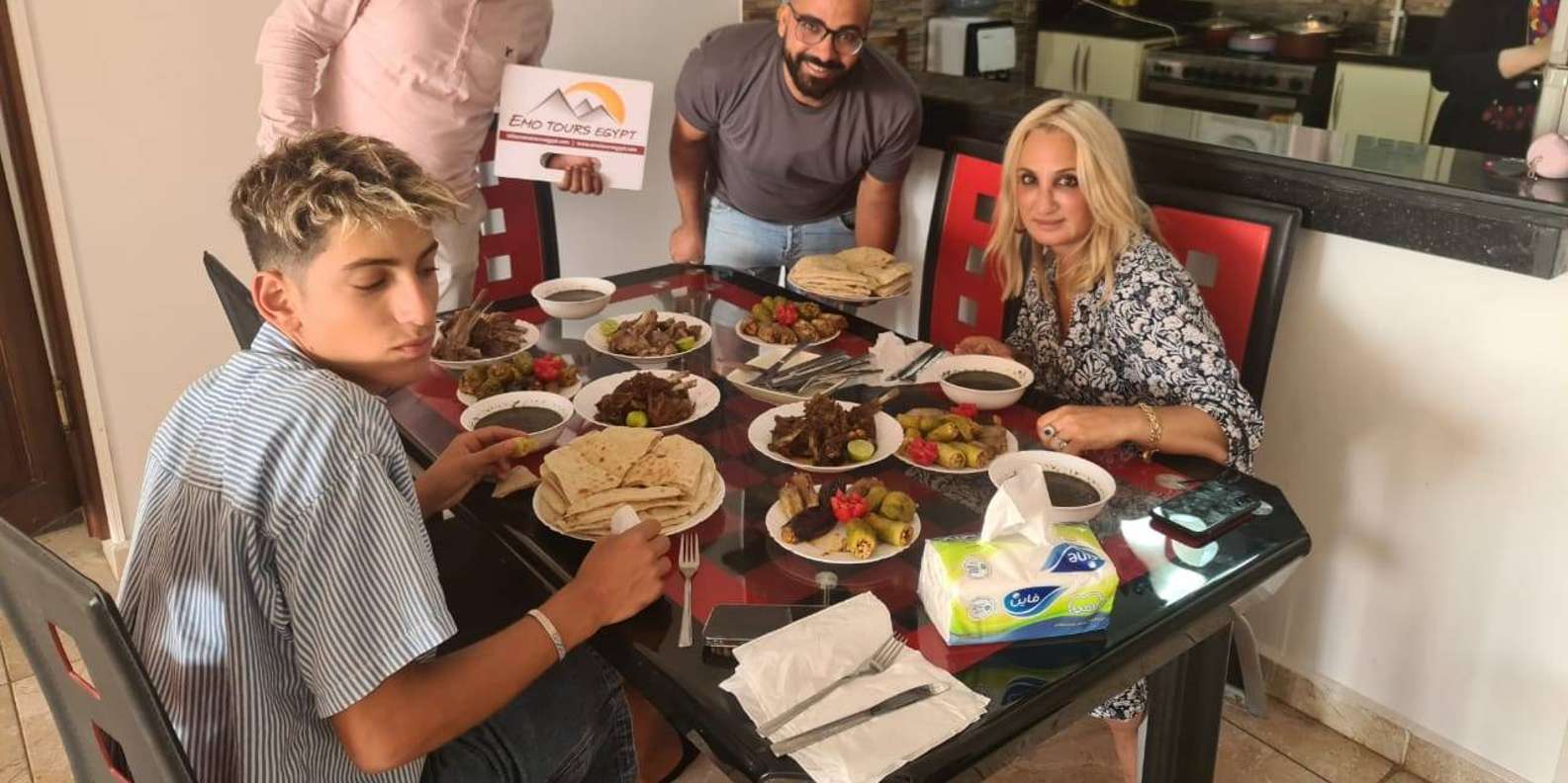 Cairo: Lunch or Dinner at Local Houses