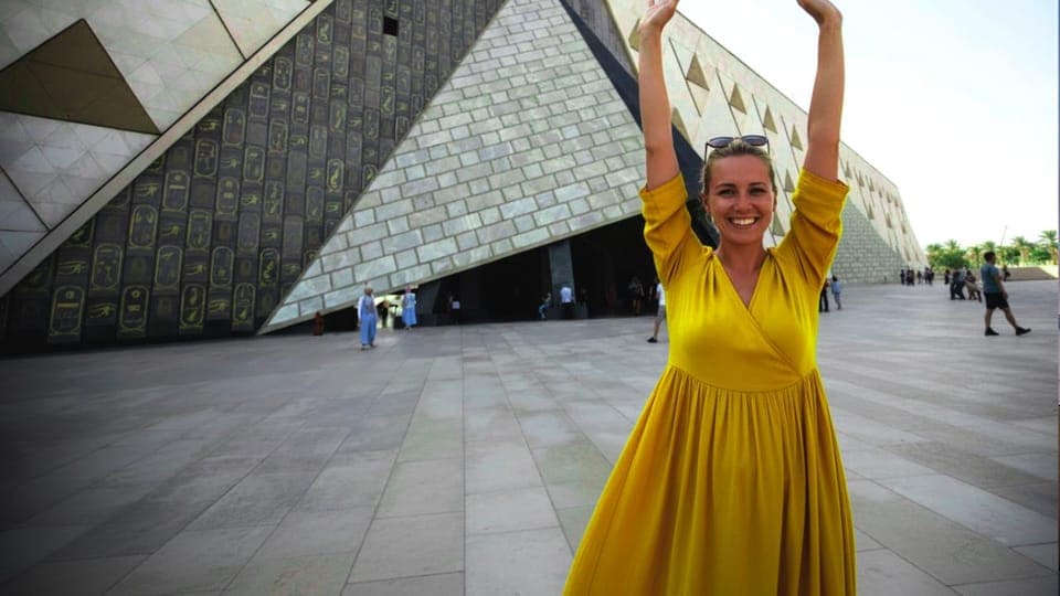 Cairo: Grand Egyptian Museum Female Guided Tour with Transfr