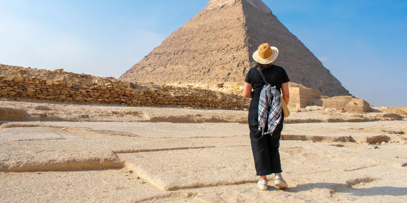 Cairo: 11-Day Egyptian Highlights with Nile Cruise & Balloon