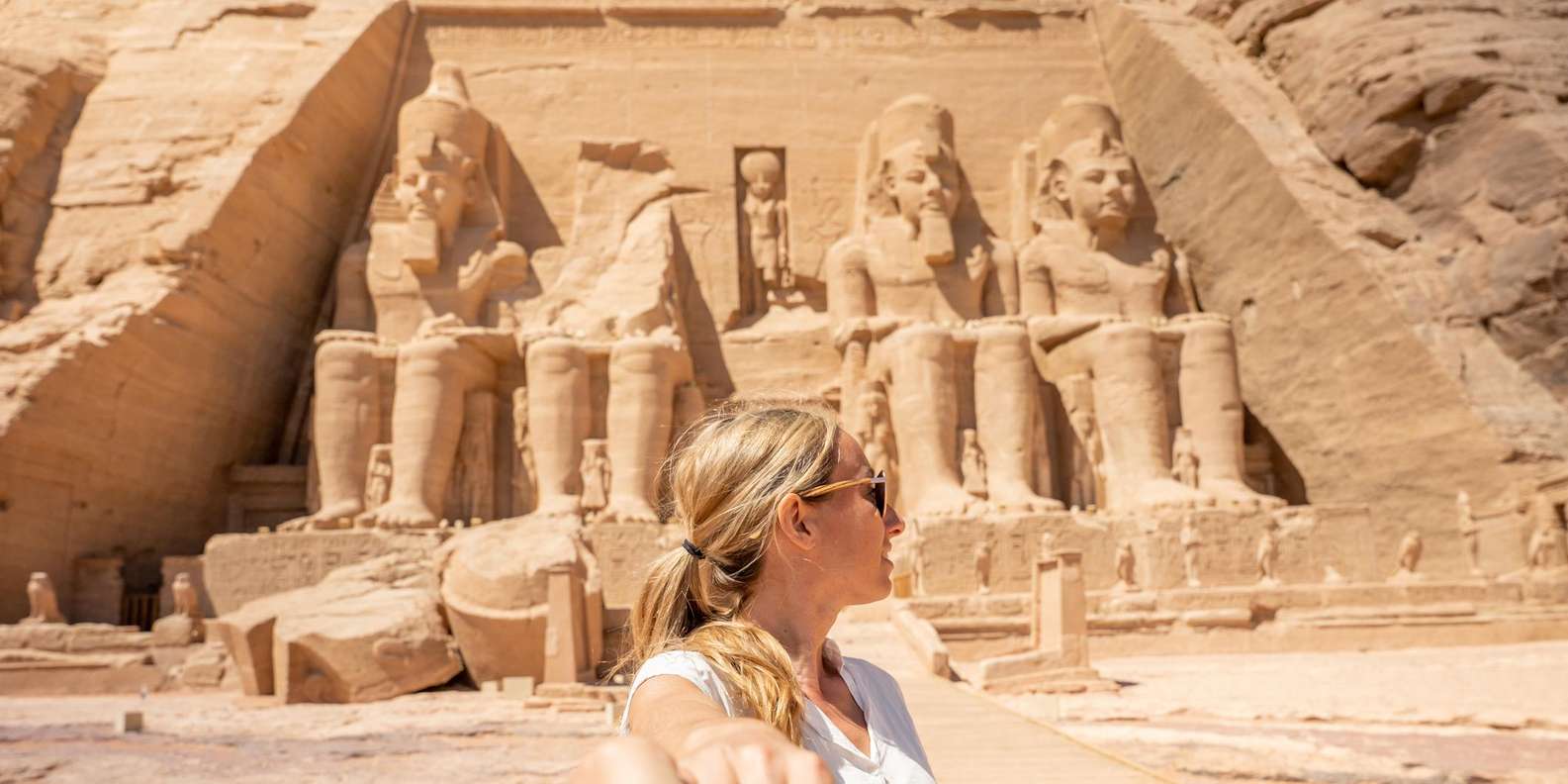 From Aswan: Abu Simbel Temple Day Trip with Hotel Pickup