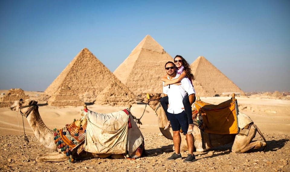 Hurghada: Giza Pyramids, Sphinx and Egyptian Museum Day Trip