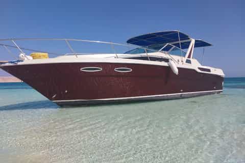 Hurghada: Private Luxury Speedboat W Snorkelling & Fruits