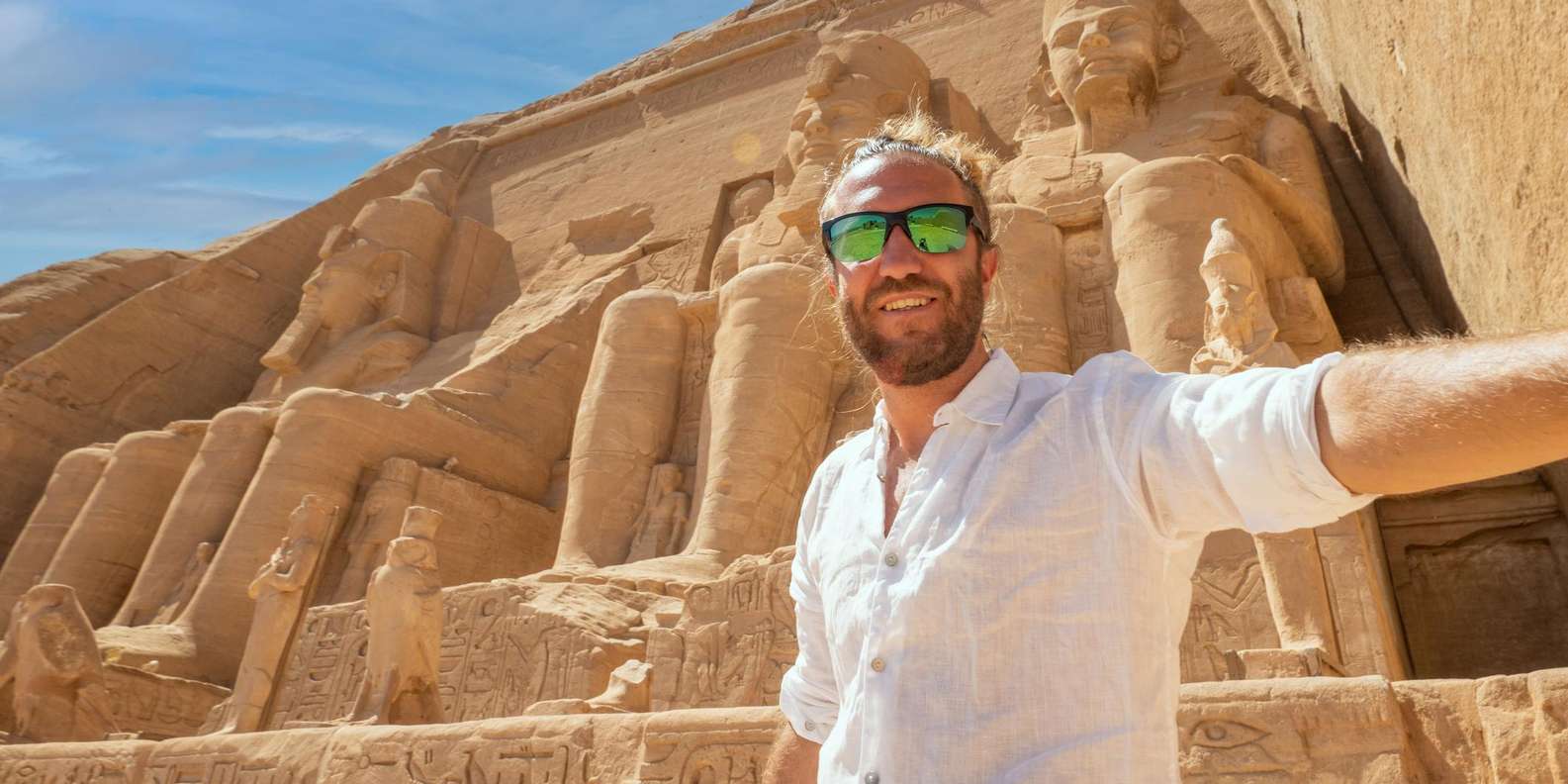 Luxor: Abu Simbel Temple Private Guided Day Trip with Lunch